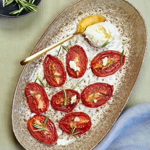 Sezonowe przepisy na pomidory – pieczone pomidory