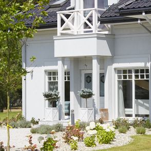 Wejście do pensjonatu Farma Bii (fot. Dinnershow Studio)