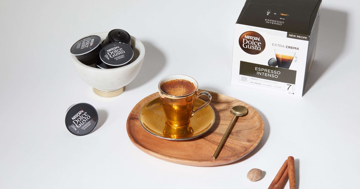 Korzenne espresso z imbirem, gałką muszkatołową, kardamonem i cynamonem