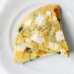 Frittata z ziemniakami, szpinakiem i fetą (fot. Sylwia Kaleta)