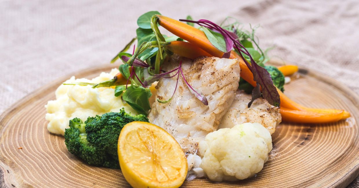 Smażona polędwica z dorsza z purée maślanym