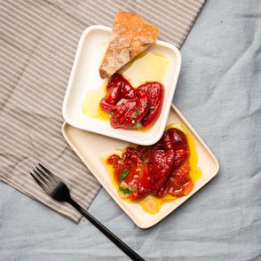 Przepisy z Targu Forteca Kręgliccy: Pieczona papryka z kolendrą