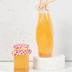 kompot śliwkowy właściwości kompot z suszonych śliwek przepis kompot ze śliwek z jabłkami