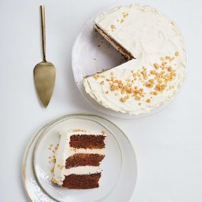 Tort piernikowy z orzechami i korzennymi przyprawami (fot. Maciek Niemojewski)