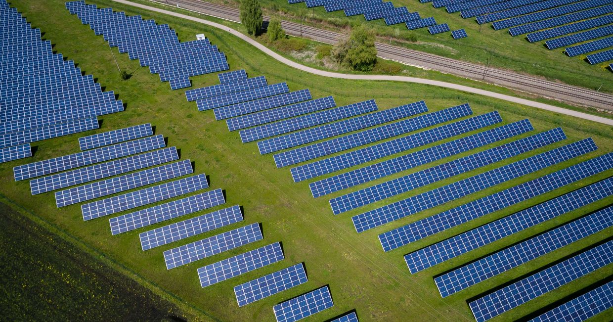 Ekologiczne panele słoneczne (fot. Andreas Gucklhorn)