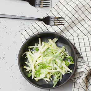 surówka z pora przepis surówki z pora