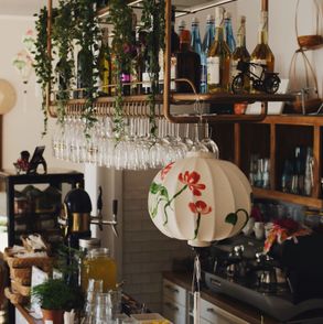 Kulinarny przewodnik po Woli – Ukim przy ulicy Chłodnej 2/18